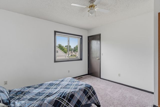 7211 Bent Willow Drive, Fort Wayne, IN 46815