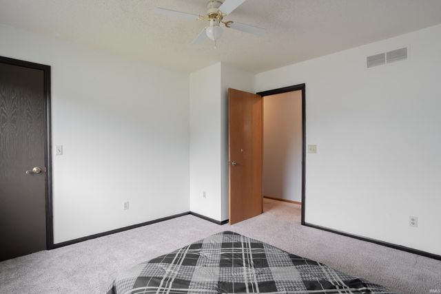 7211 Bent Willow Drive, Fort Wayne, IN 46815