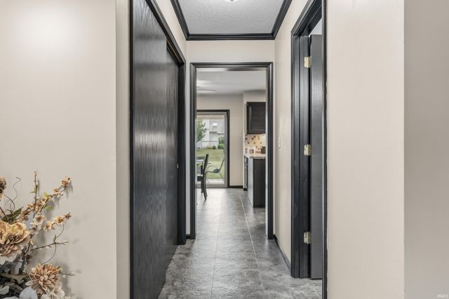 7211 Bent Willow Drive, Fort Wayne, IN 46815