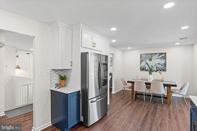 667 LOCUST ST, Hummelstown, PA 17036