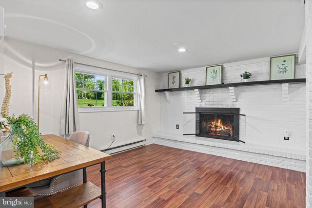 667 LOCUST ST, Hummelstown, PA 17036