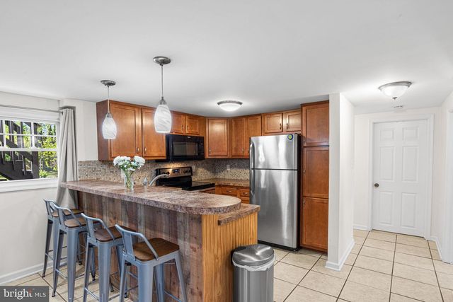 667 LOCUST ST, Hummelstown, PA 17036