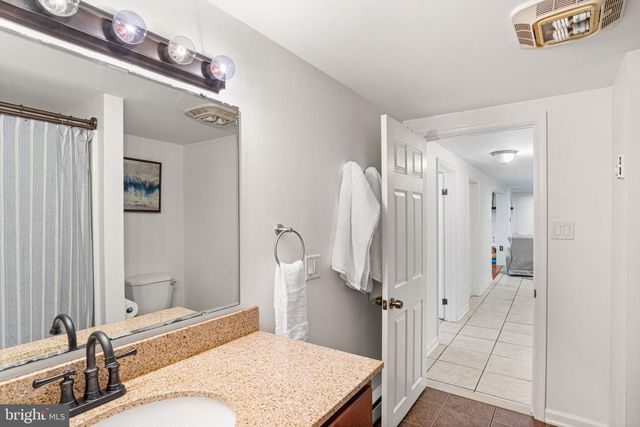 667 LOCUST ST, Hummelstown, PA 17036