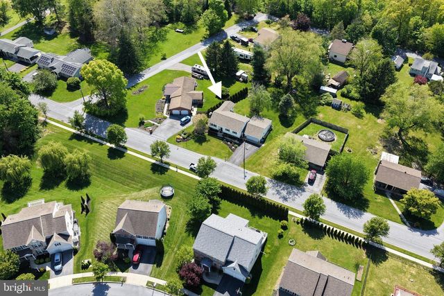 667 LOCUST ST, Hummelstown, PA 17036