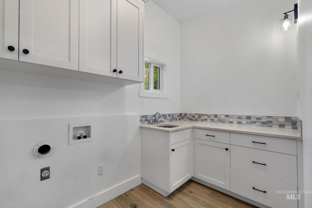 1870 Falls Ave E, Twin Falls, ID 83301