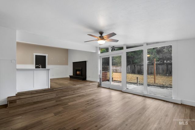 1870 Falls Ave E, Twin Falls, ID 83301