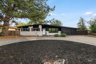 1870 Falls Ave E, Twin Falls, ID 83301