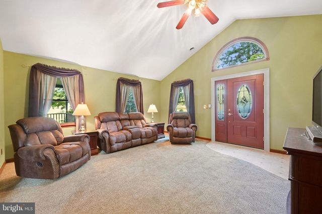 131 MORRIS AVE E, Sewell, NJ 08080