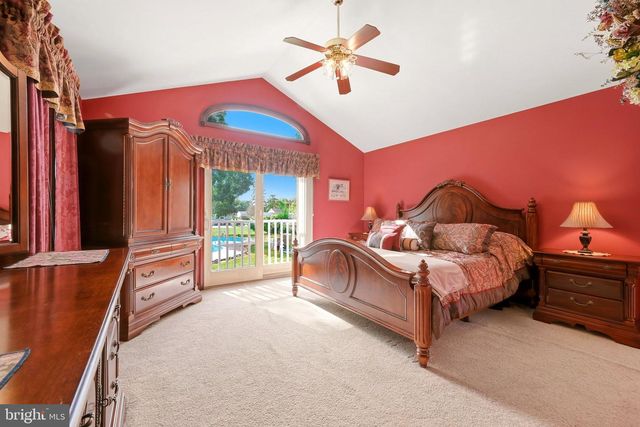 131 MORRIS AVE E, Sewell, NJ 08080