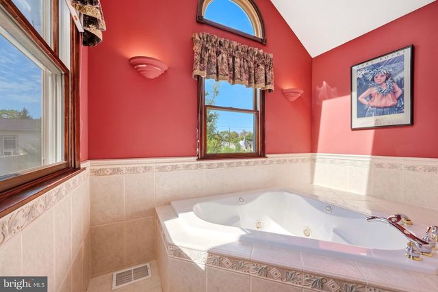 131 MORRIS AVE E, Sewell, NJ 08080