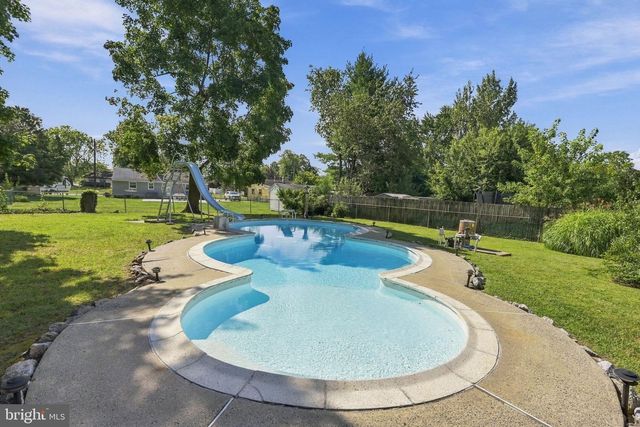 131 MORRIS AVE E, Sewell, NJ 08080