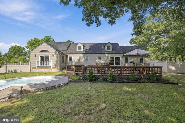 131 MORRIS AVE E, Sewell, NJ 08080