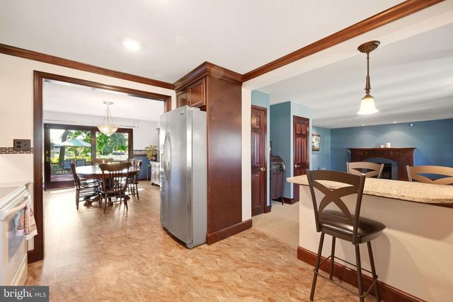131 MORRIS AVE E, Sewell, NJ 08080