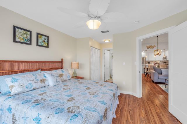 9860 Leeward Avenue, Key Largo, FL 33037