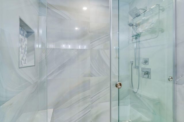 9860 Leeward Avenue, Key Largo, FL 33037