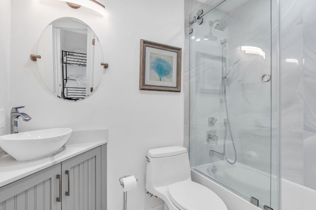 9860 Leeward Avenue, Key Largo, FL 33037