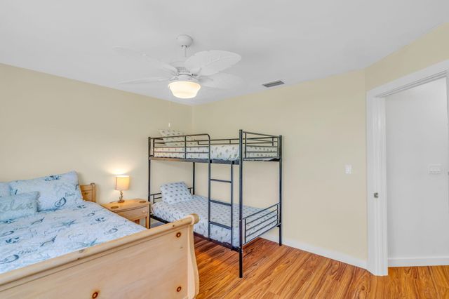 9860 Leeward Avenue, Key Largo, FL 33037