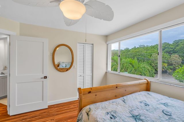 9860 Leeward Avenue, Key Largo, FL 33037