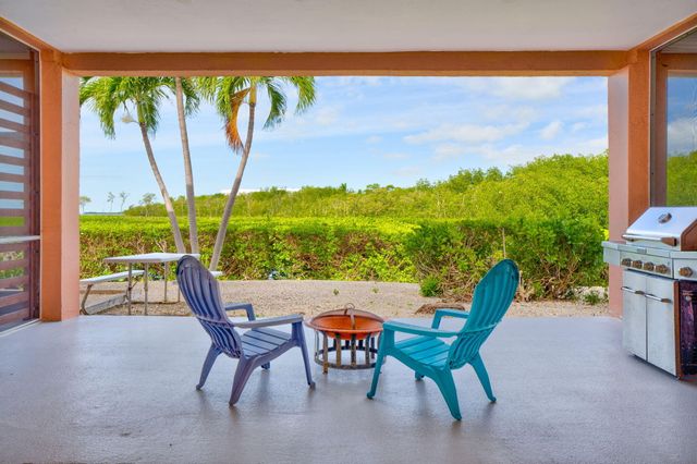 9860 Leeward Avenue, Key Largo, FL 33037