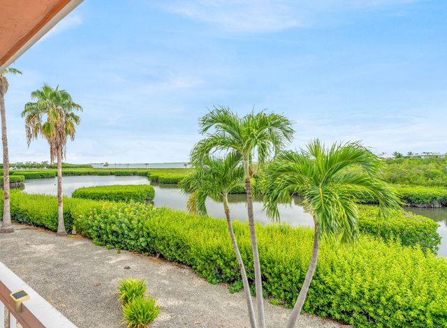 9860 Leeward Avenue, Key Largo, FL 33037