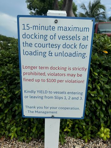 9860 Leeward Avenue, Key Largo, FL 33037