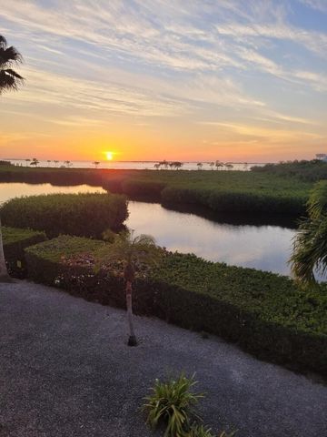 9860 Leeward Avenue, Key Largo, FL 33037