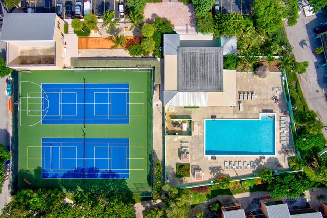 9860 Leeward Avenue, Key Largo, FL 33037