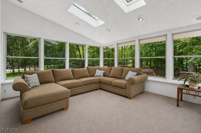 12 Indian Run, Scotch Plains Twp., NJ 07076