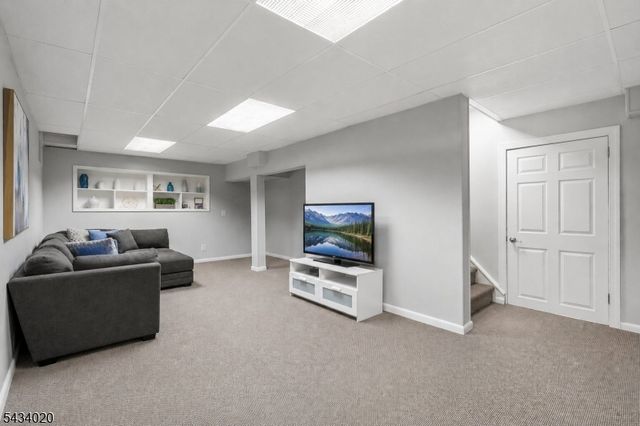 12 Indian Run, Scotch Plains Twp., NJ 07076