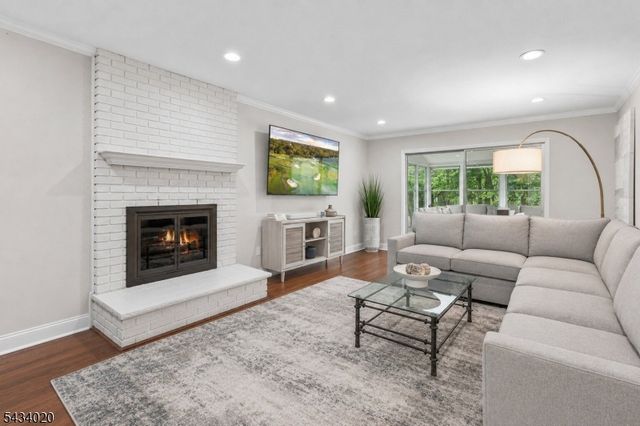 12 Indian Run, Scotch Plains Twp., NJ 07076