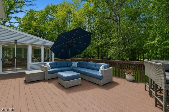 12 Indian Run, Scotch Plains Twp., NJ 07076