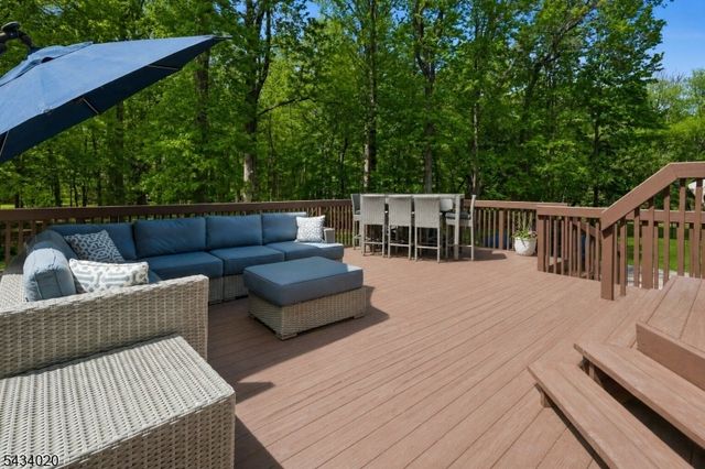 12 Indian Run, Scotch Plains Twp., NJ 07076
