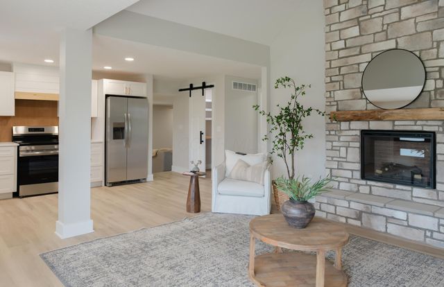 2421 N County Line Road, Sunbury, OH 43074