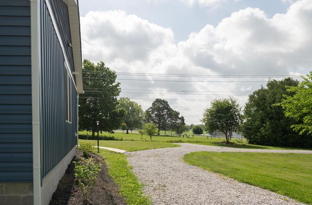 2421 N County Line Road, Sunbury, OH 43074