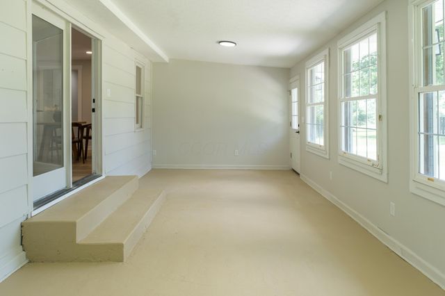 2421 N County Line Road, Sunbury, OH 43074
