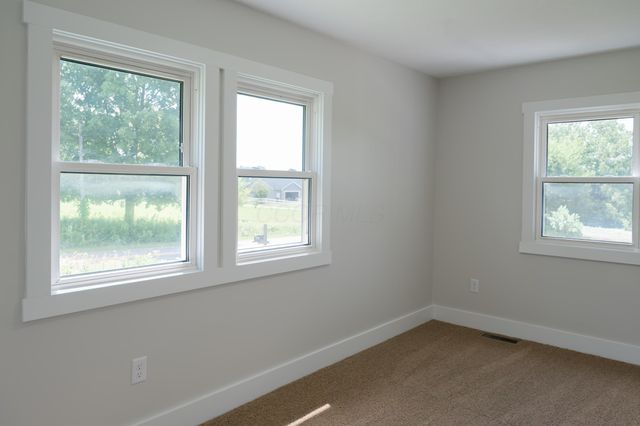 2421 N County Line Road, Sunbury, OH 43074
