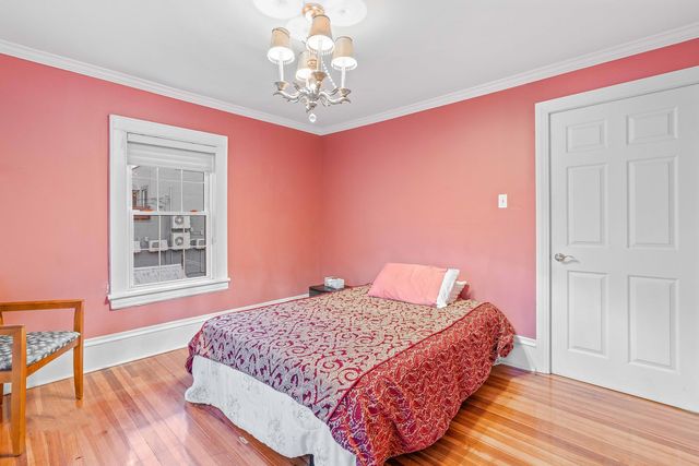 25-01 23rd Avenue, New York City, NY 11105