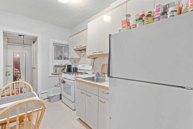 25-01 23rd Avenue, New York City, NY 11105