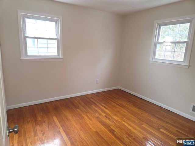 413 Farnham Avenue, Lodi, NJ 07644