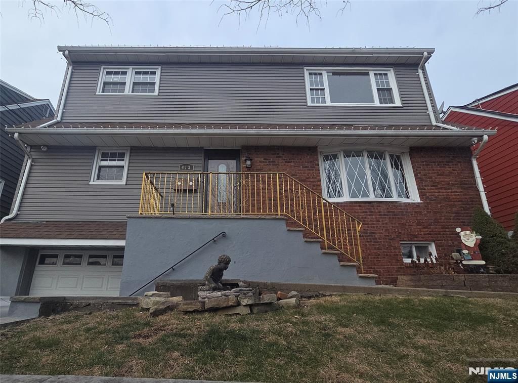 413 Farnham Avenue, Lodi, NJ 07644