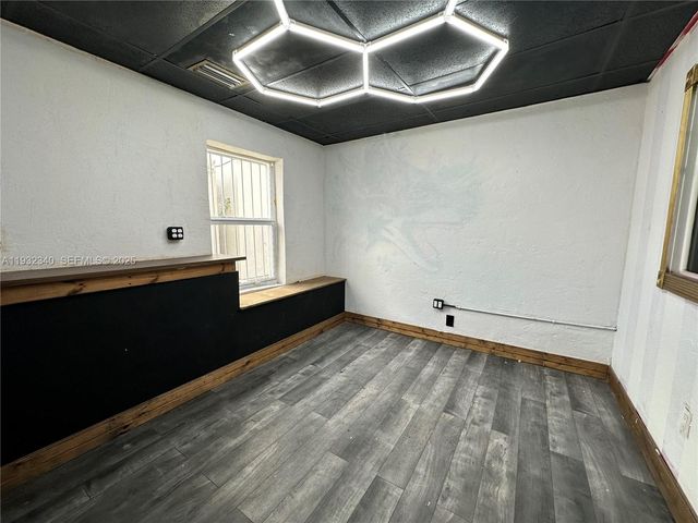 111 S 21 Ave, Hollywood, FL 33020