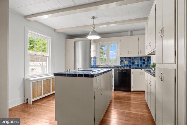 182 W UPPER FERRY, Ewing, NJ 08628