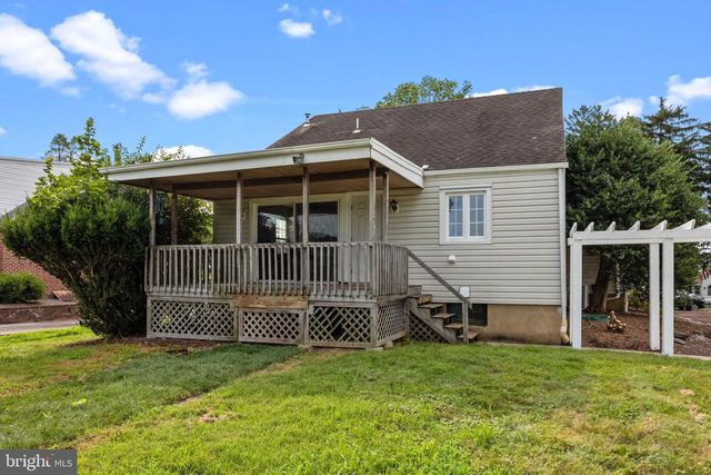 182 W UPPER FERRY, Ewing, NJ 08628