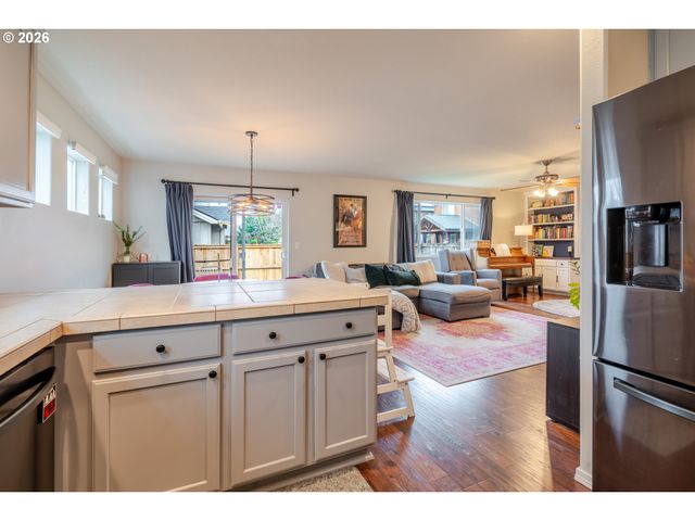 4129 Winners Circle Se, Albany, OR 97322