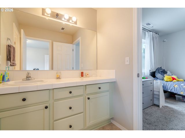 4129 Winners Circle Se, Albany, OR 97322