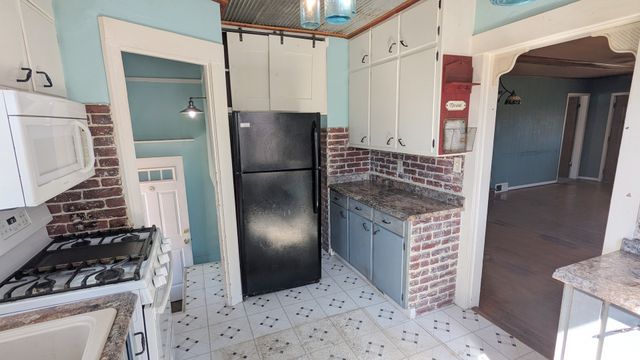 2008 44th Street, Rock Island, IL 61201