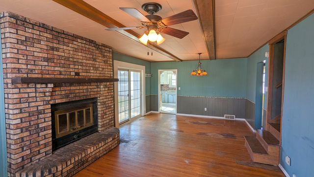 2008 44th Street, Rock Island, IL 61201