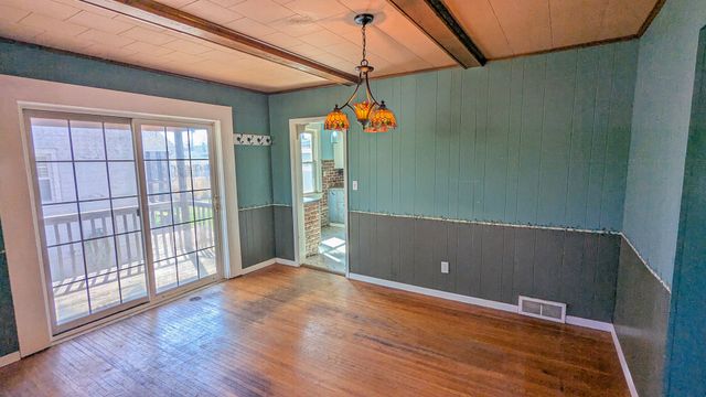 2008 44th Street, Rock Island, IL 61201