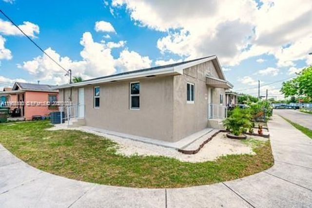 655 SW 5th St, Homestead, FL 33030