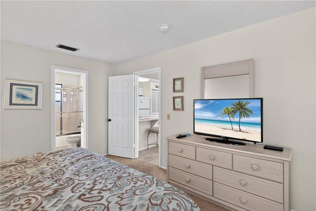 5117 Sea Bell RD D-202, Sanibel, FL 33957